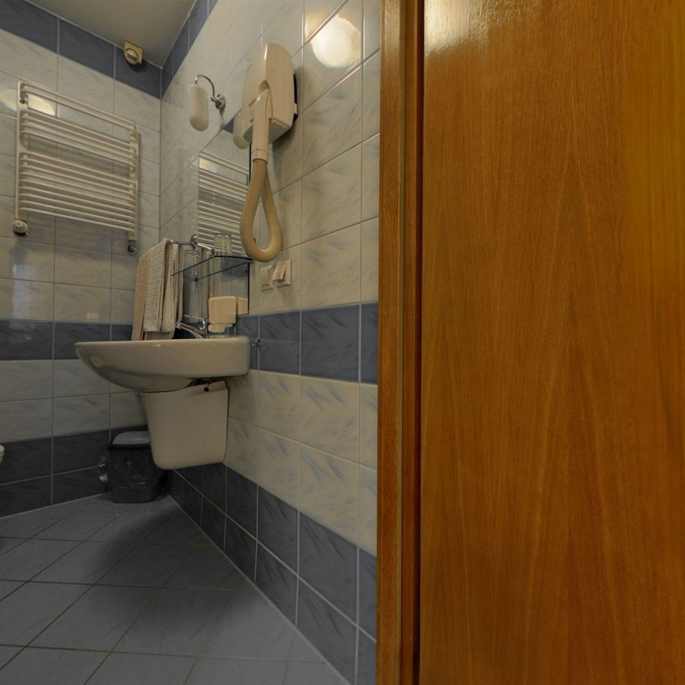 Hotel Restauracja Podzamcze Щецин Экстерьер фото